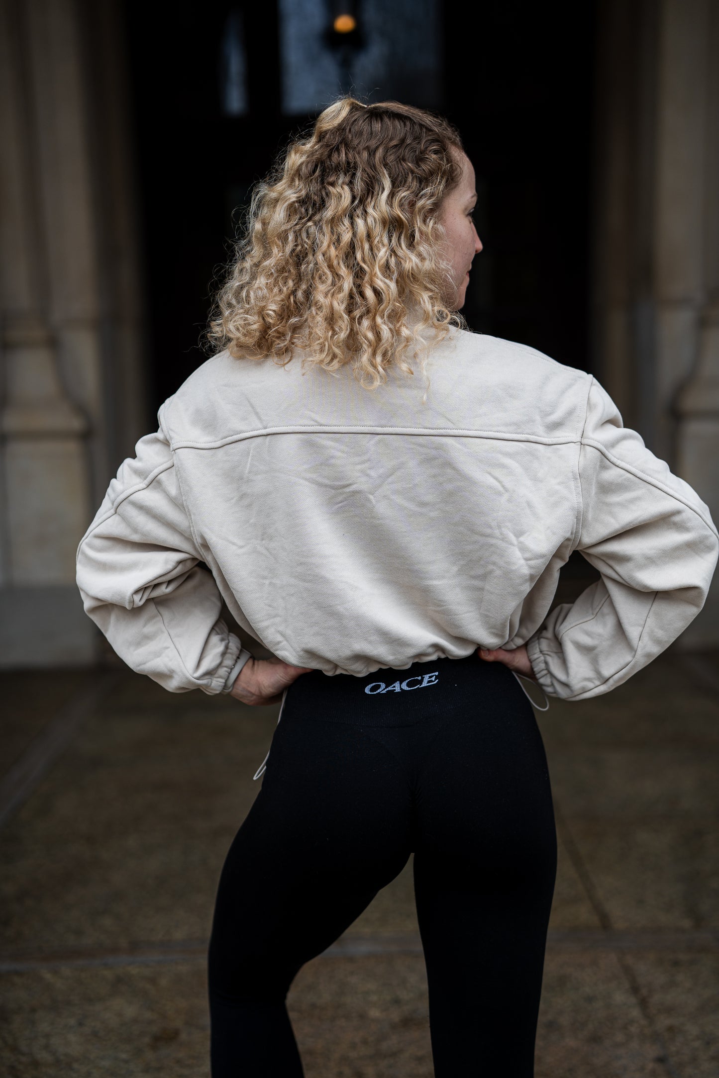 Essentiel Cropped Oversize-Longsleeve Zipper (light-cocoa) - OVRCME ATHLETICS