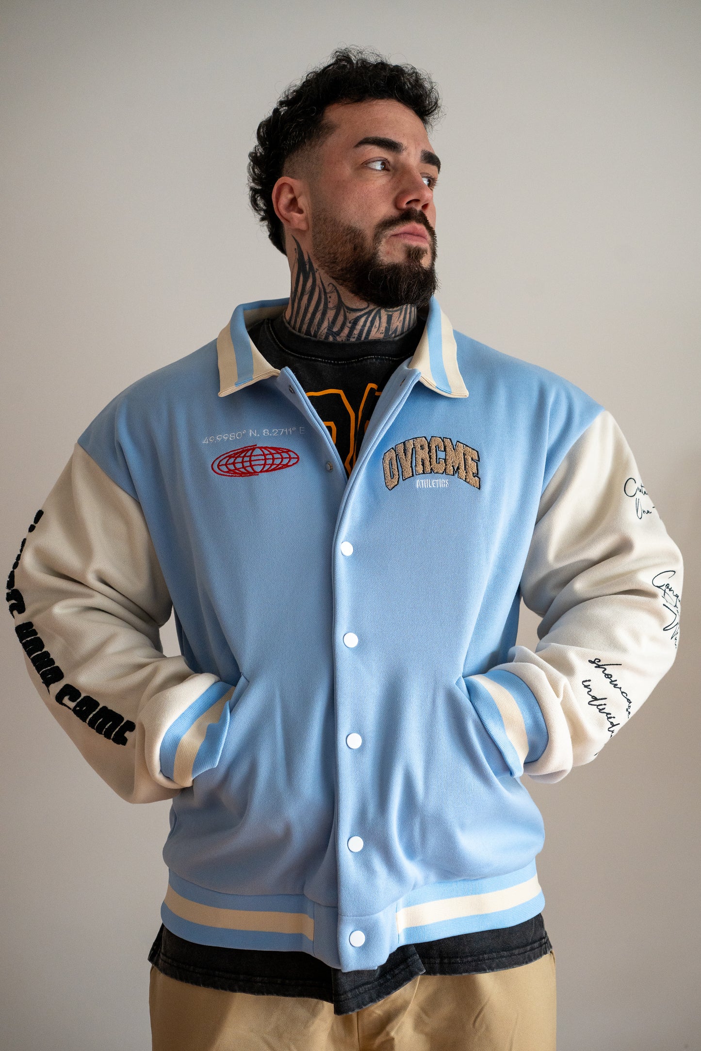 College Jacke "Athletics” (Baby Blue/Cream) - Jacke mit Stickerei
