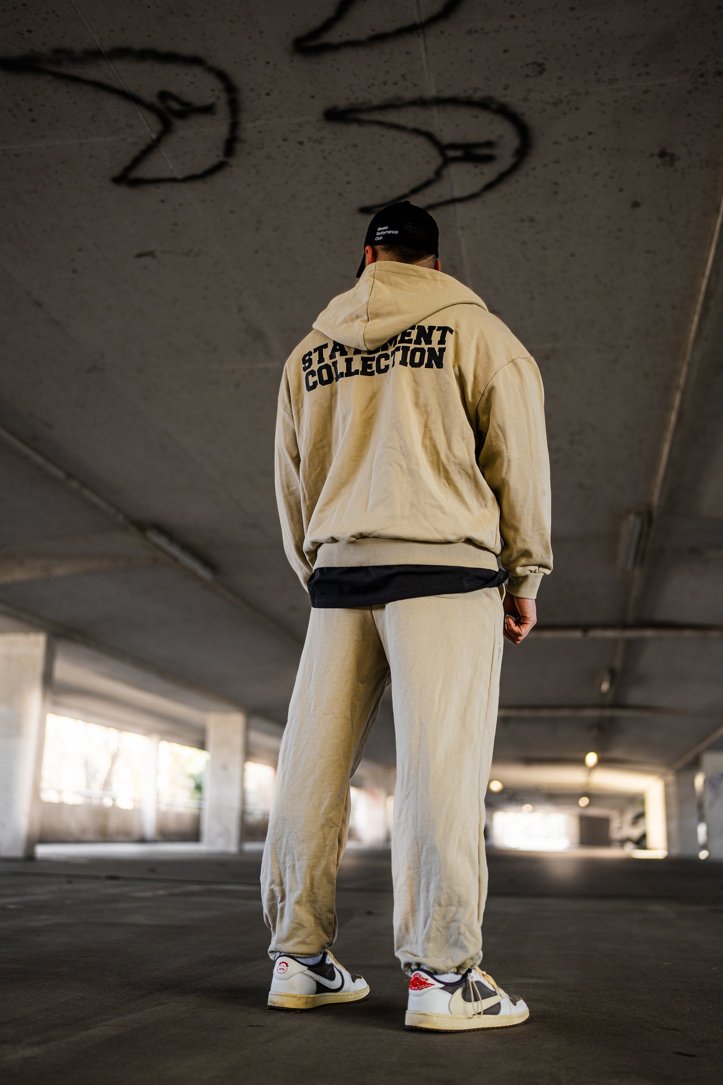 STATEMENT lightweight ZIP Hoody (creme sand)