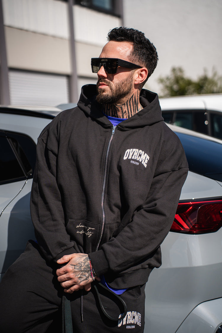 Hoodies, Pullover & Jacken
