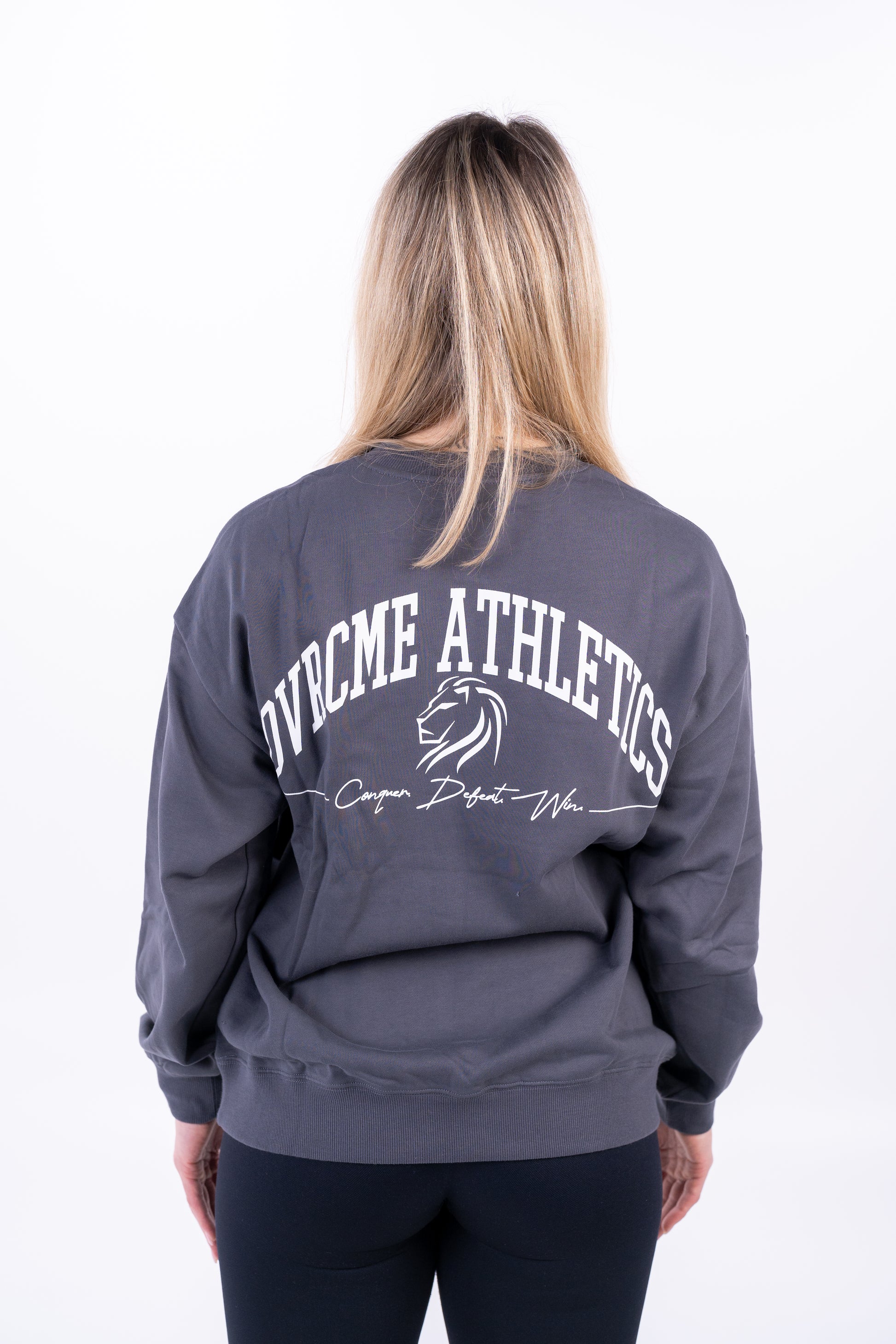 DROP02 Become the Lion Crewneck-Sweater (night-grey) - OVRCME ATHLETICS