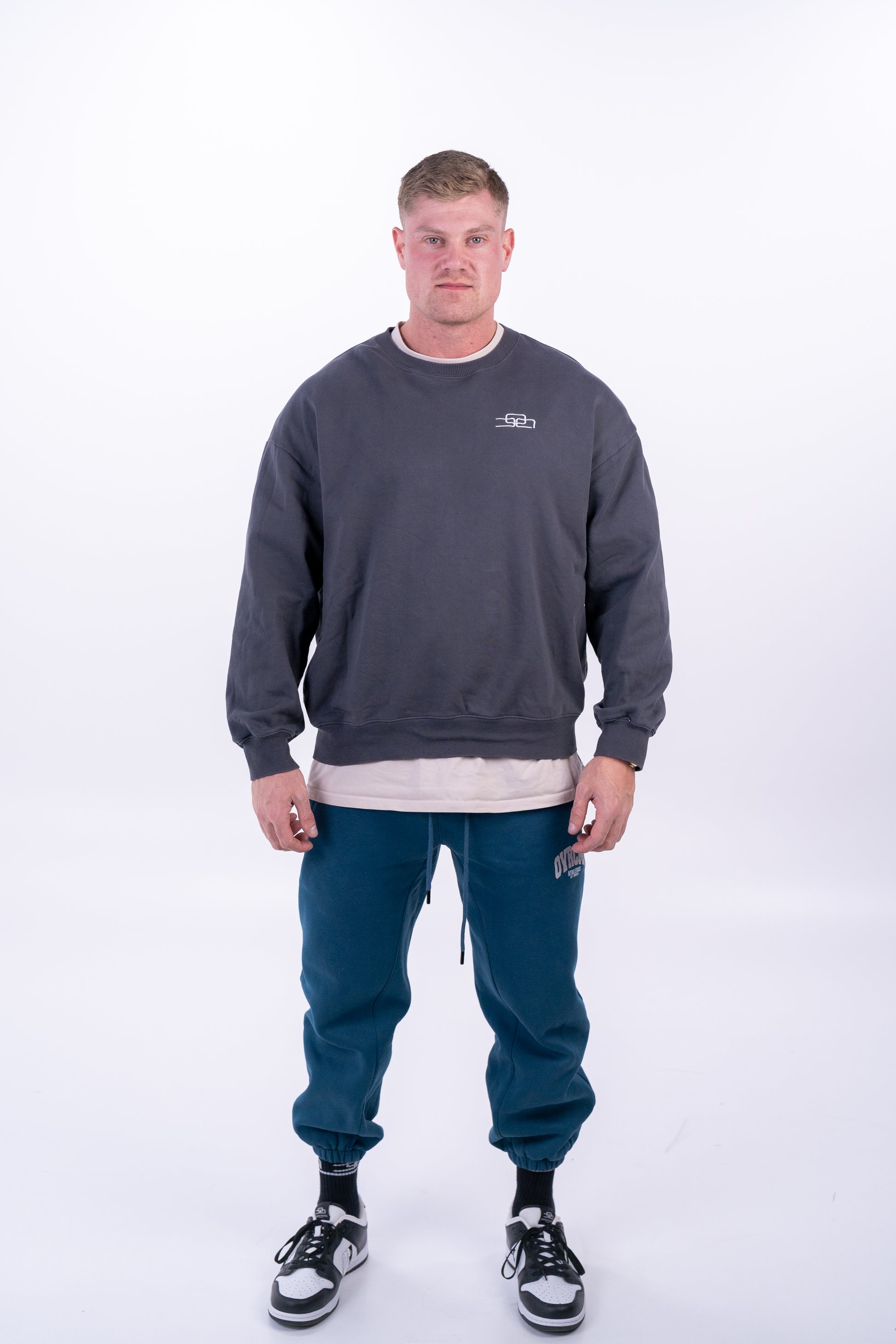 DROP02 Become the Lion Crewneck-Sweater (night-grey) - OVRCME ATHLETICS