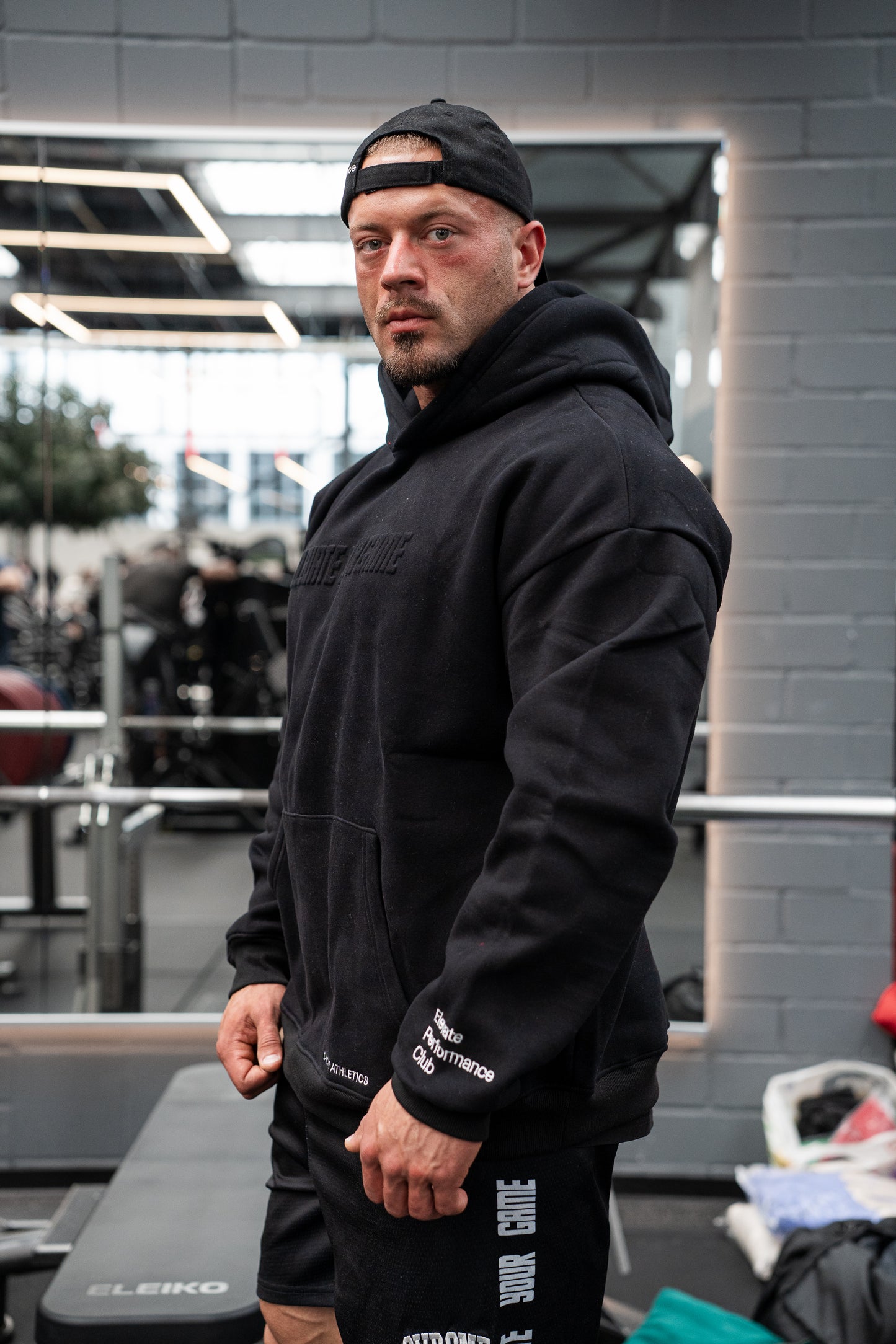 ELEVATE PERFORMANCE Signature Hoody (black)