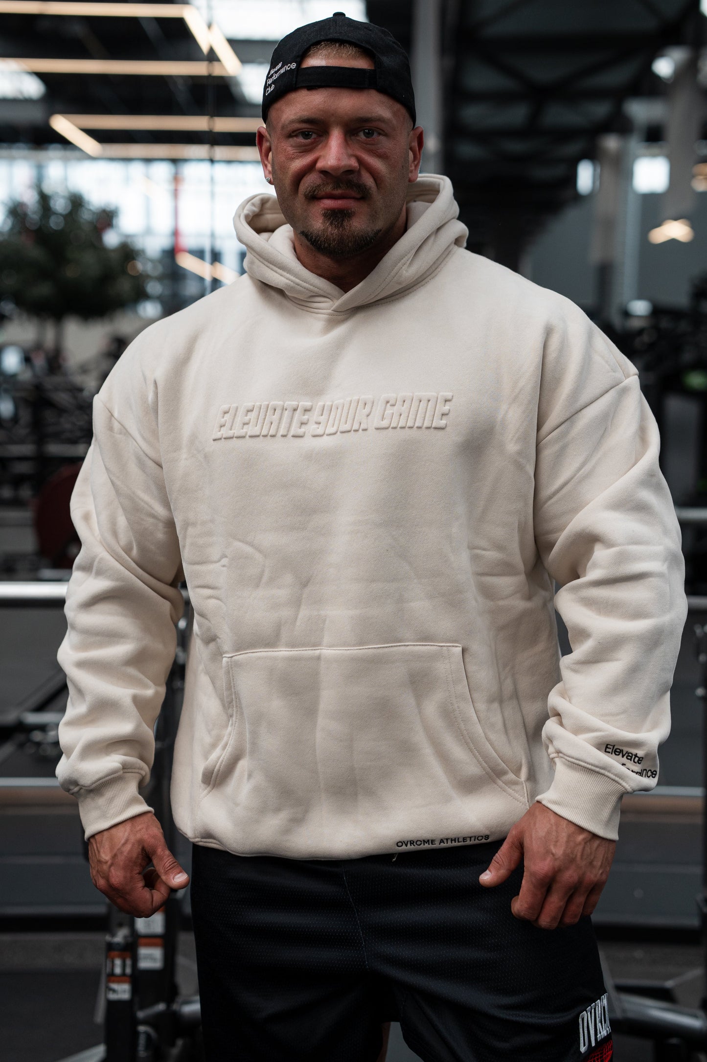 ELEVATE PERFORMANCE Signature Hoody (beige)