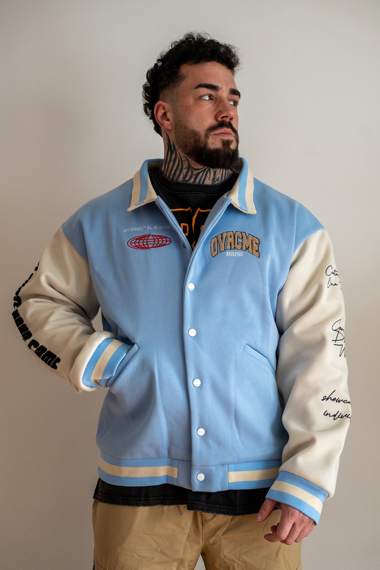 College Jacke "Athletics” (Baby Blue/Cream) - Jacke mit Stickerei