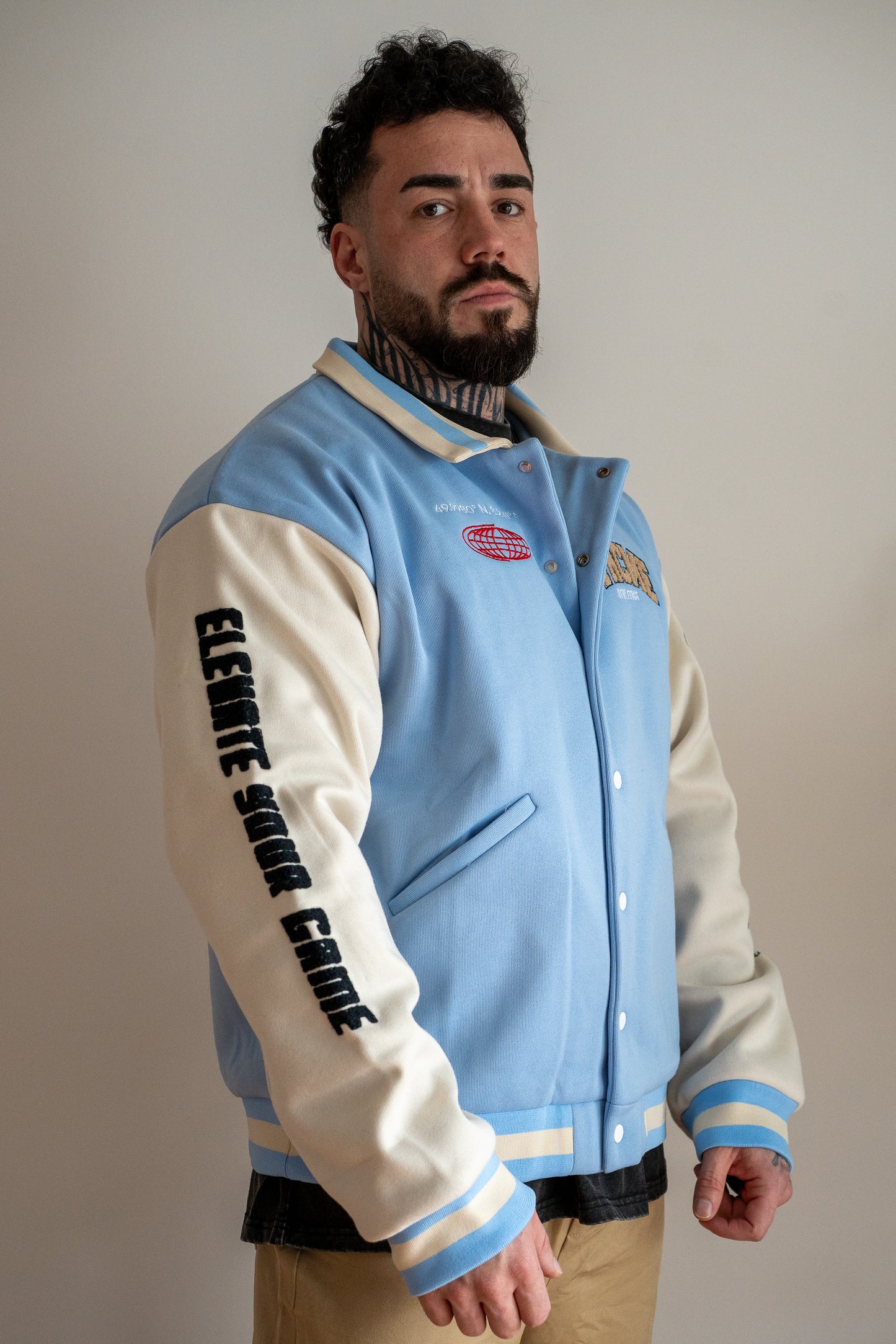 College Jacke "Athletics” (Baby Blue/Cream) - Jacke mit Stickerei