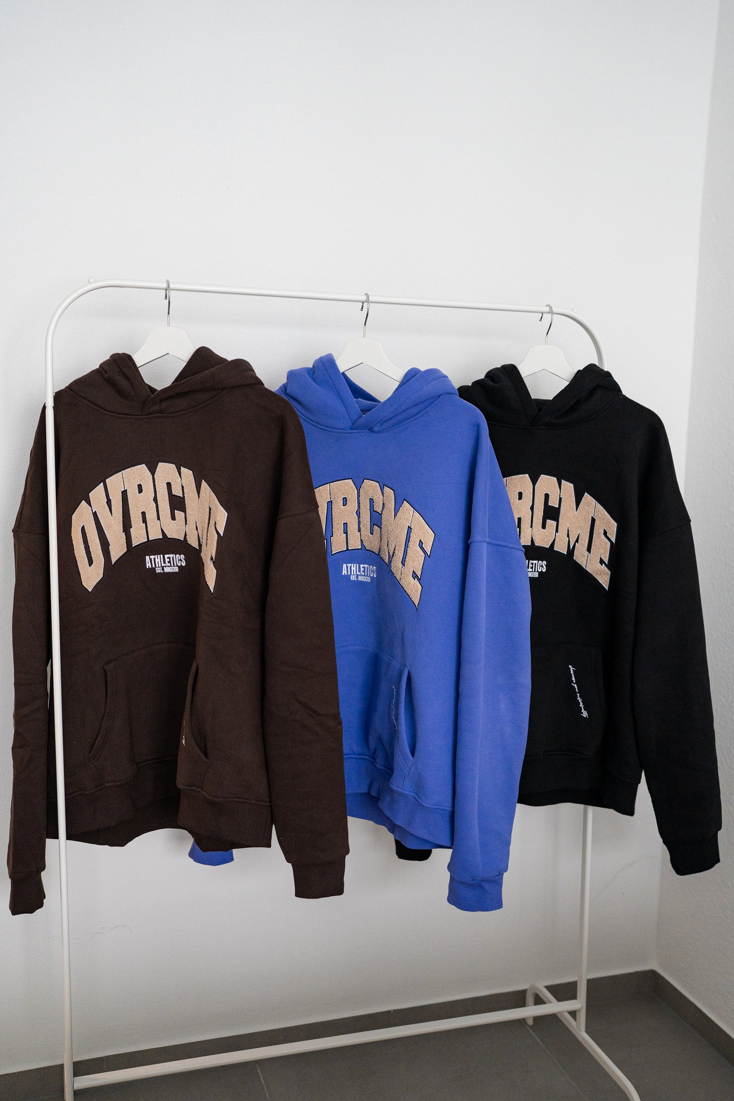 STATEMENT Hoody v2 (premium black)