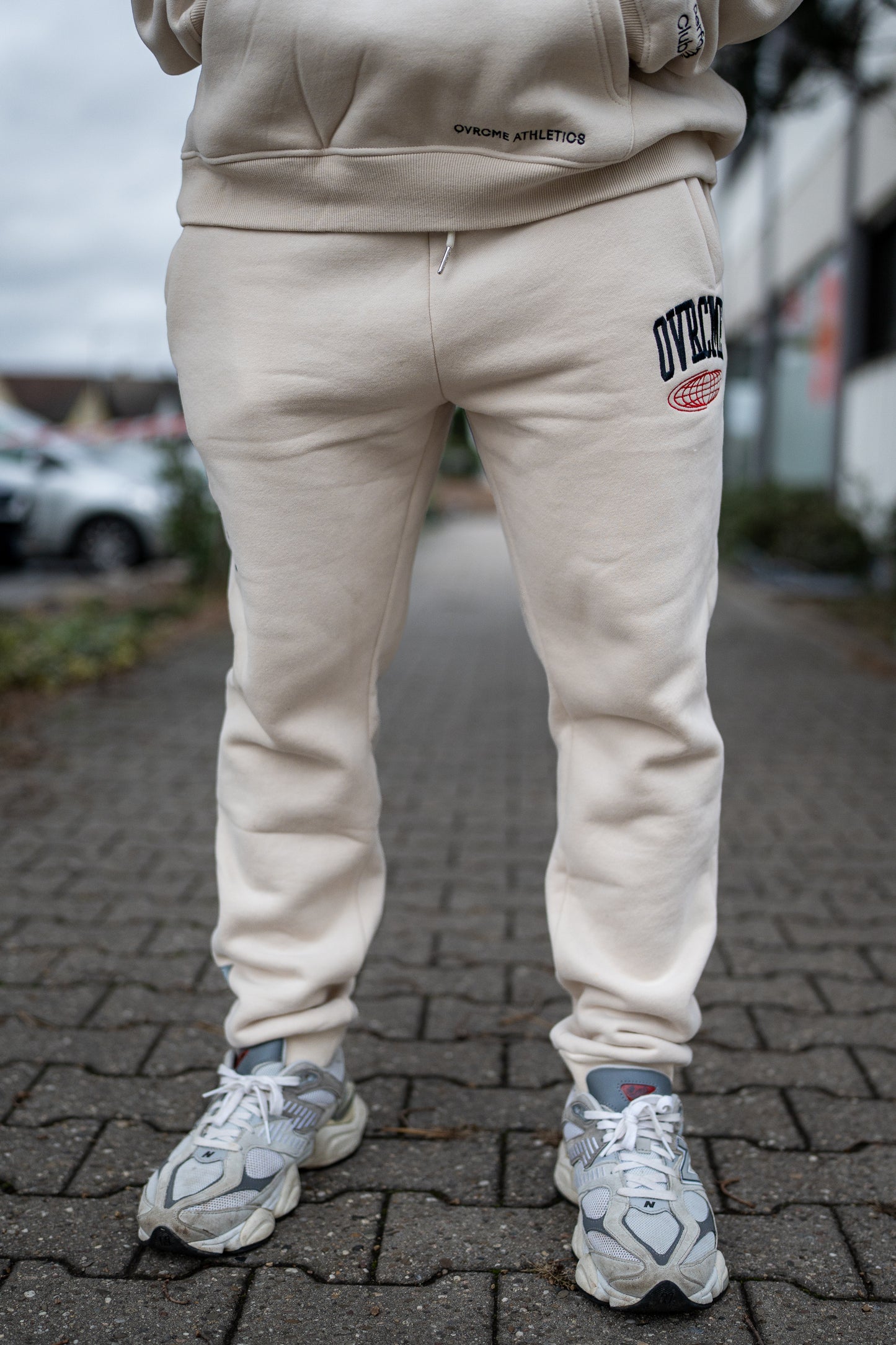 ELEVATE PERFORMANCE Signature Jogger (beige)